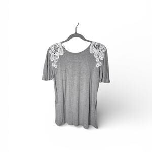 Anna Cai Gray Lace Detail Short Sleeve Top Small